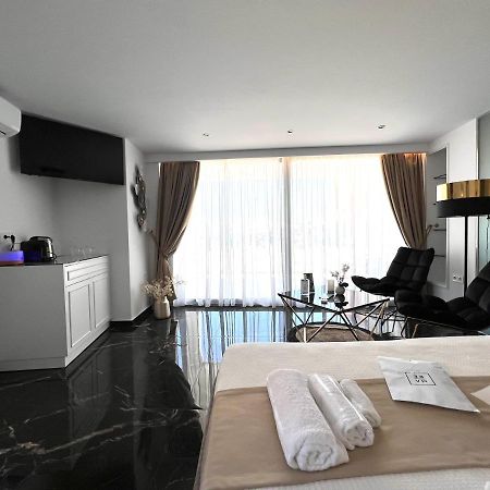 Mare Suites 2 Chania  Buitenkant foto