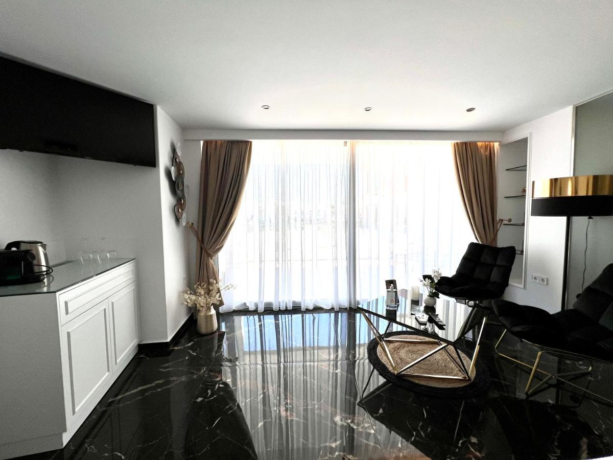 Mare Suites 2 Chania  Buitenkant foto
